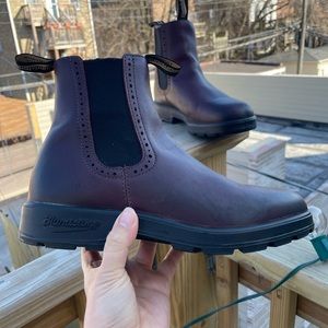 Women's Blundstone 9500 High Top Chelsea Boots Size 10.5